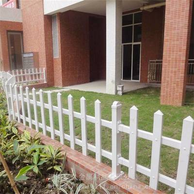 河南PVC園藝護欄 堅固美觀的庭院守護者